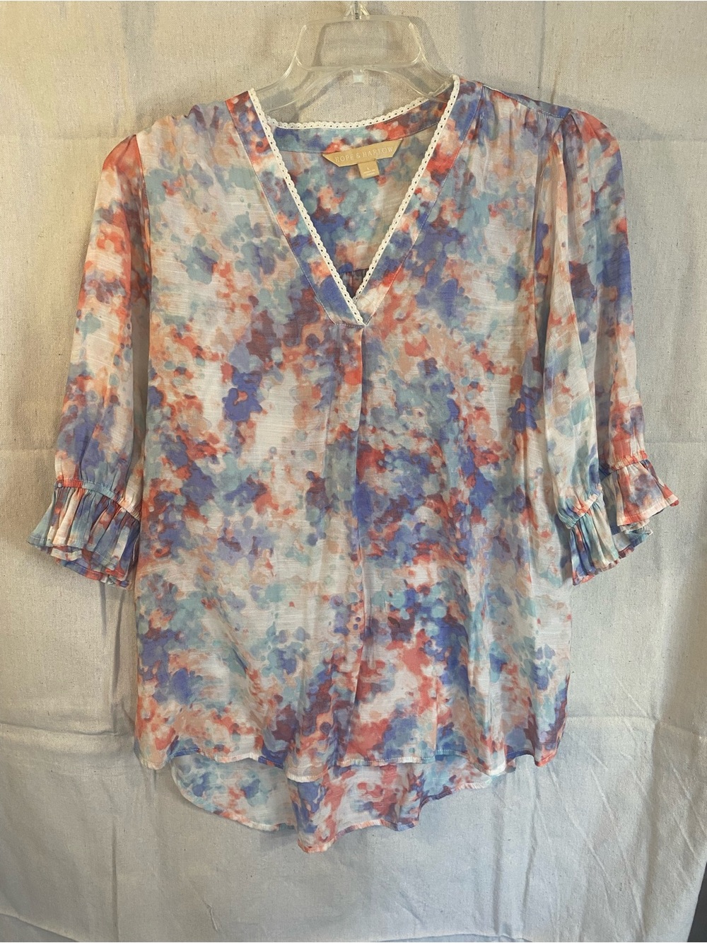 Vineyard Vines Watercolor V-Neck Ruffle Sleeve Blouse - Blue/Pink/Cream